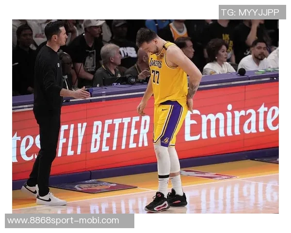 雷迪克双向合同后卫表现不佳湖人急需佩总再创奇迹逆转局势